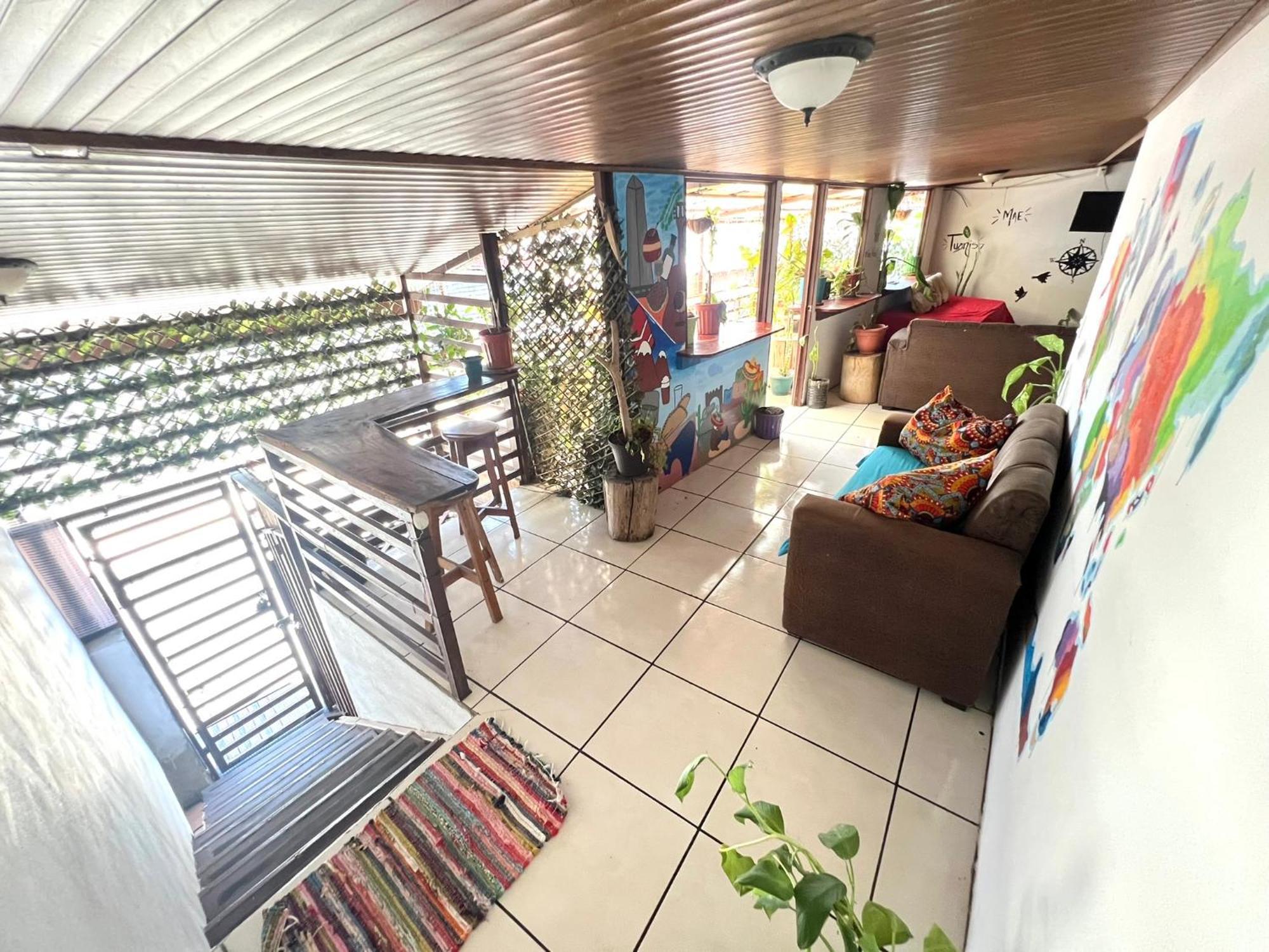 Passifloras Hostel Quepos Dış mekan fotoğraf
