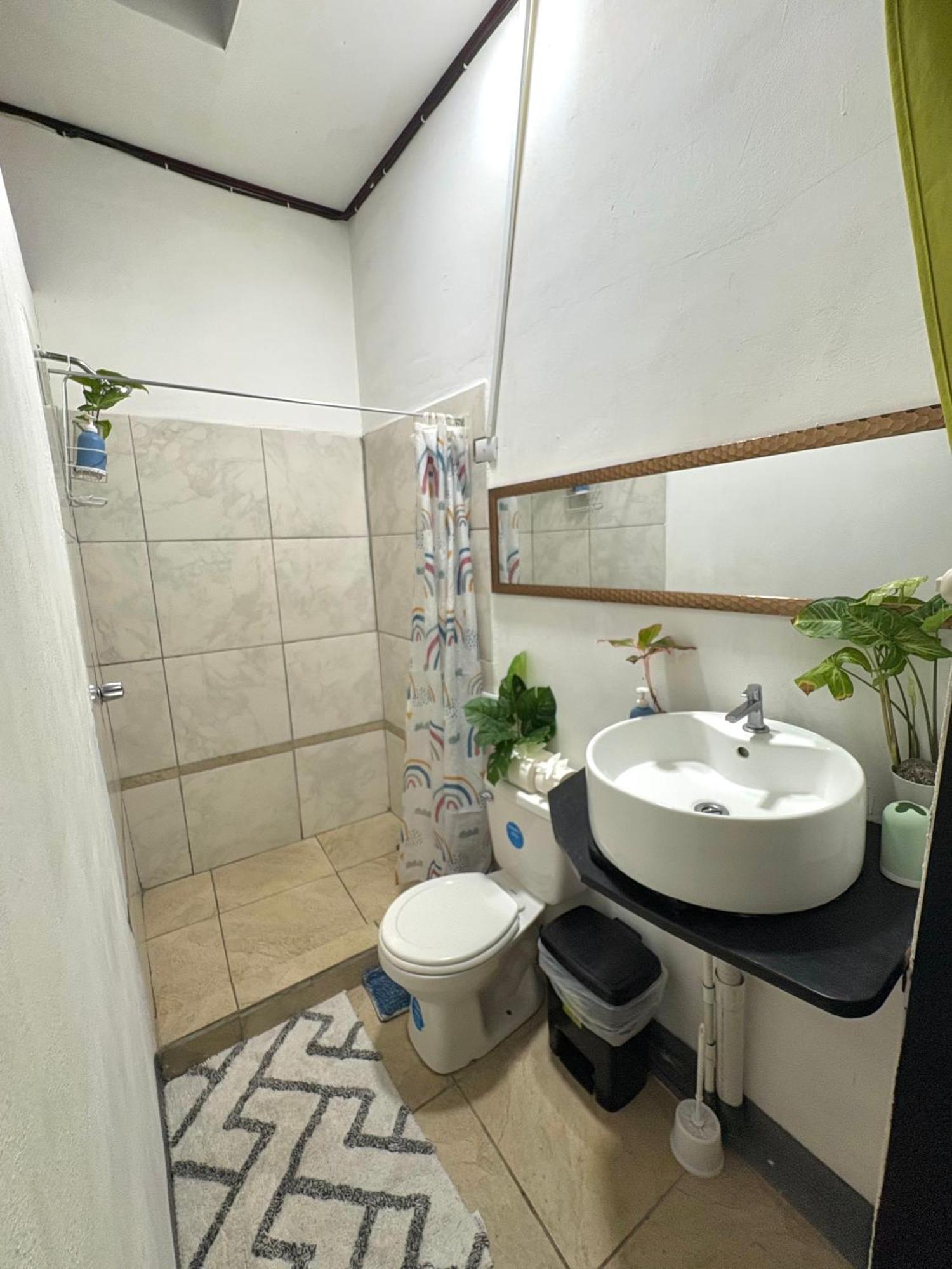 Passifloras Hostel Quepos Dış mekan fotoğraf